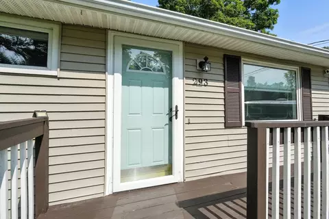 293 Laurelton St, Springfield, MA 01109 photo 8