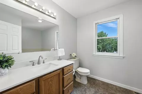79 Stephanie Cir, Springfield, MA 01129 photo 21