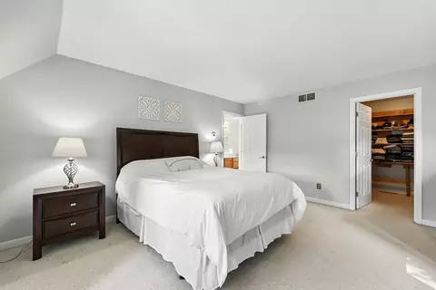 79 Stephanie Cir, Springfield, MA 01129 photo 18