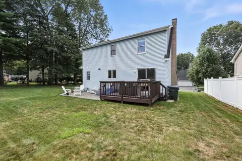 79 Stephanie Cir, Springfield, MA 01129 photo 24