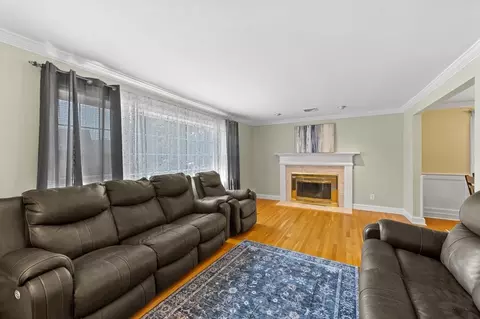 2 Herbert Rd, Worcester, MA 01602 photo 4