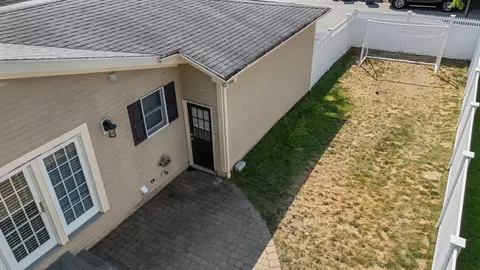 2 Herbert Rd, Worcester, MA 01602 photo 28