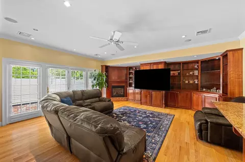 2 Herbert Rd, Worcester, MA 01602 photo 17