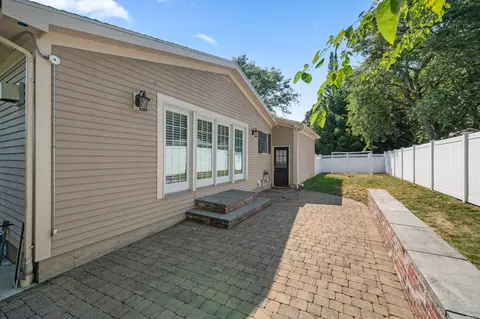 2 Herbert Rd, Worcester, MA 01602 photo 26