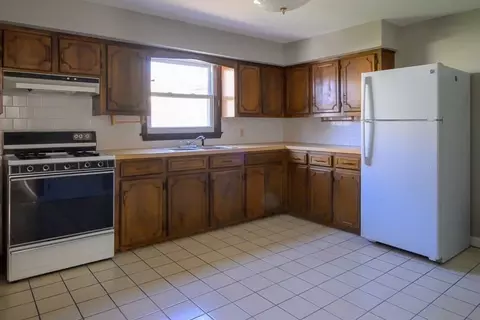 209 Harrison St, Fall River, MA 02723 photo 8