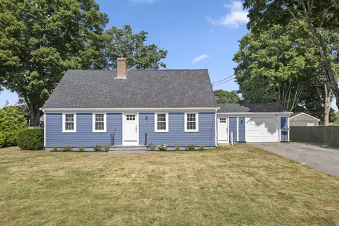 131 Maple Ave, Swansea, MA 02777