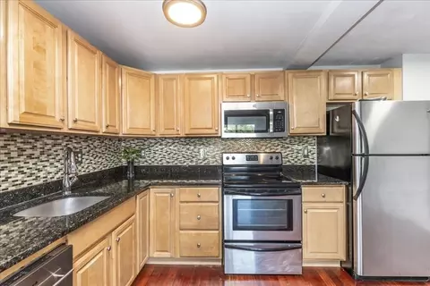 191 Commercial St #302, Braintree, MA 02184