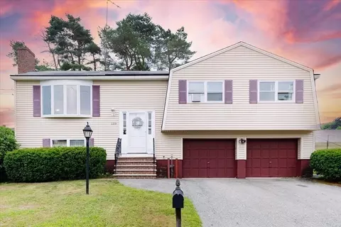 139 Anderson Dr, Methuen, MA 01844