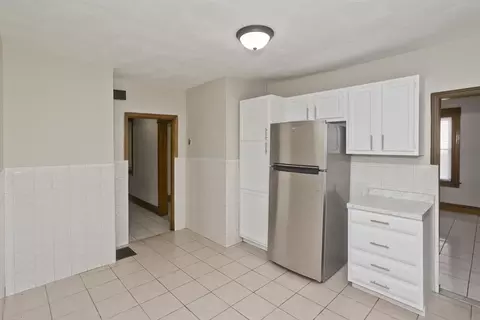 144 Euclid Ave, Springfield, MA 01108 photo 4