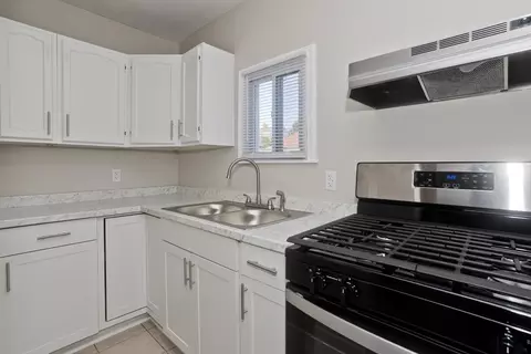 144 Euclid Ave, Springfield, MA 01108 photo 8