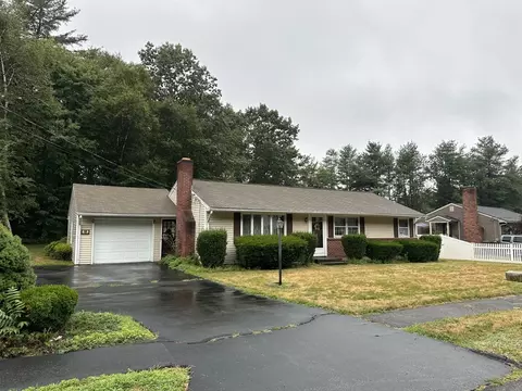 58 Wilde Willow Dr, Holden, MA 01520