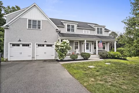 1 Blanchard Farm Ln, Scituate, MA 02066