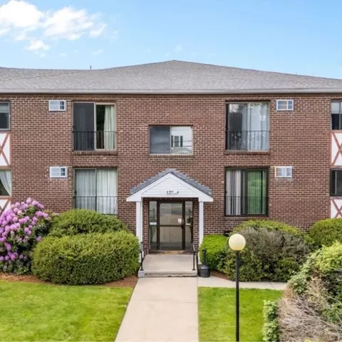 127 King St #127-106, Franklin, MA 02038