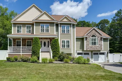 8 Laurie Ln, Burlington, MA 01803