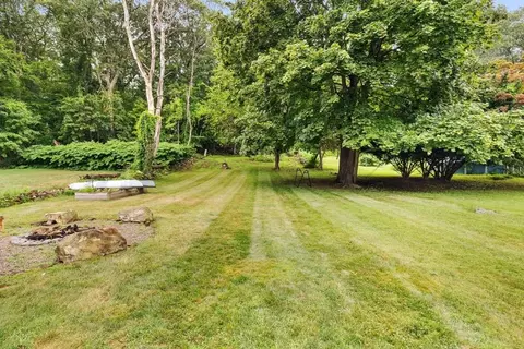 14 Robertson Rd, Worcester, MA 01602 photo 4