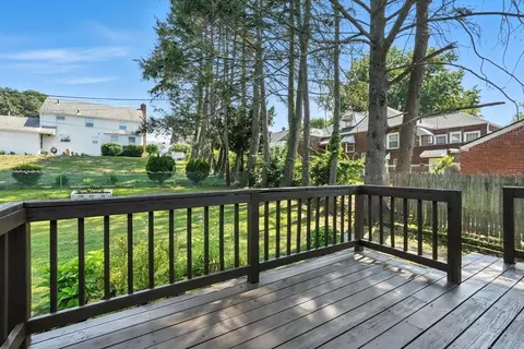 117 Croyden Ter, Springfield, MA 01104 photo 32