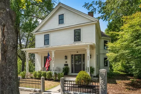60 Elm St, Andover, MA 01810