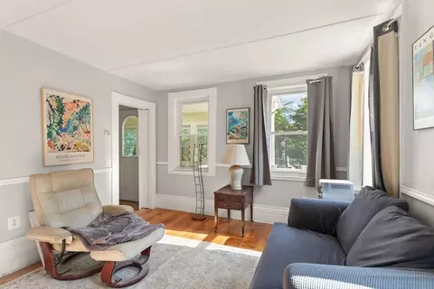 40 Cherry St, Danvers, MA 01923 photo 3