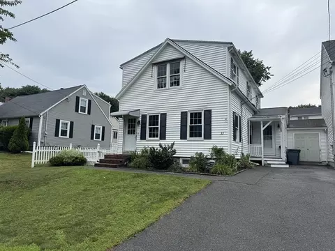 33 Upland St #33, North Andover, MA 01845