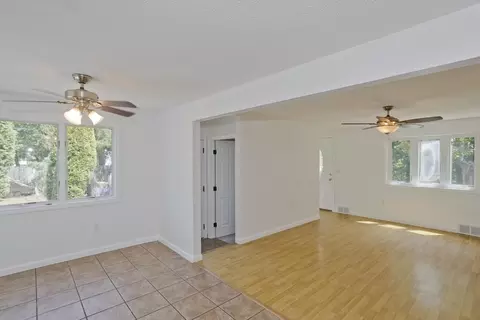 Living - 84 N Brook Rd, Springfield, MA 01119 photo 5 of 5