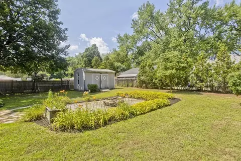 Exterior - 84 N Brook Rd, Springfield, MA 01119 photo 8 of 13