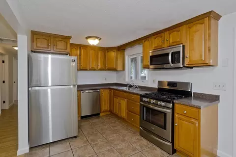 Kitchen - 84 N Brook Rd, Springfield, MA 01119 photo 2 of 3