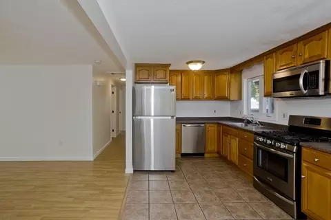 Kitchen - 84 N Brook Rd, Springfield, MA 01119 photo 1 of 3