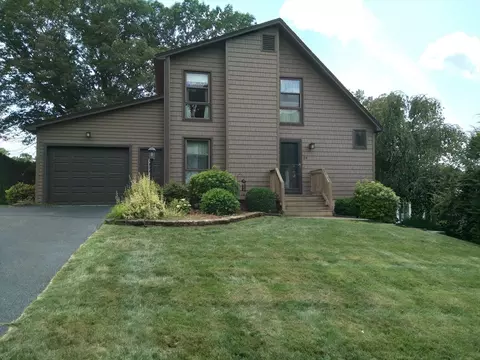 59 Susan Dr, Westfield, MA 01085