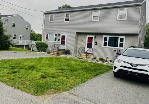 855-857 Charlton St, Southbridge, MA 01550