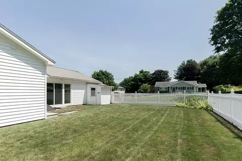 13 Crescent Ter, Ware, MA 01082 photo 5