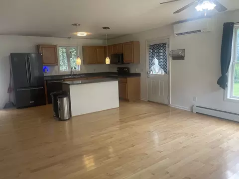 124 Glendale Cir, Ware, MA 01082 photo 11