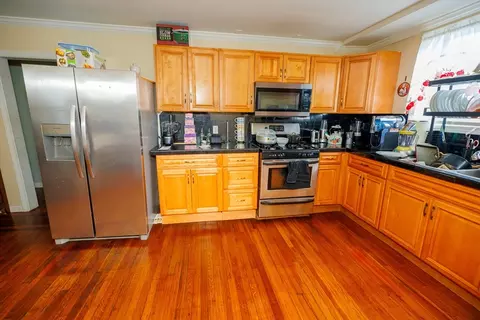 35-37 Chavenson St, Fall River, MA 02723 photo 9
