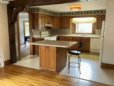 273 Main St, Acushnet, MA 02743 photo 14