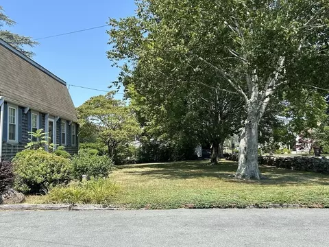 273 Main St, Acushnet, MA 02743 photo 5