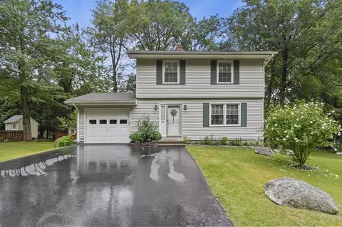 65 Southwick St, Fitchburg, MA 01420