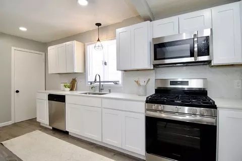 23 Corona St, Springfield, MA 01104 photo 18