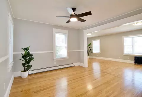 23 Corona St, Springfield, MA 01104 photo 10