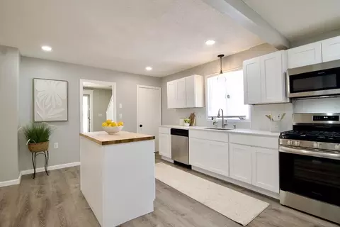 23 Corona St, Springfield, MA 01104 photo 16