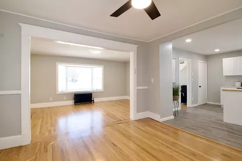 23 Corona St, Springfield, MA 01104 photo 11
