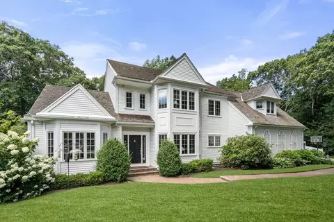 29 Oxen Dr, Marshfield, MA 02050