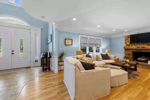 14 Marks Cove Rd, Wareham, MA 02571 photo 3