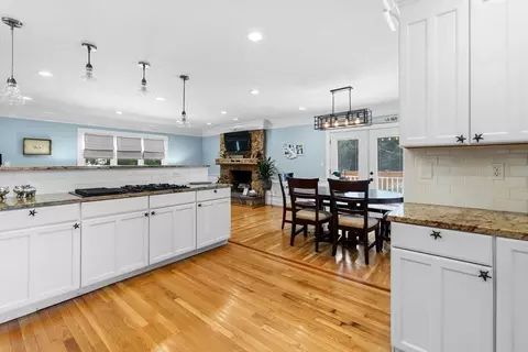 14 Marks Cove Rd, Wareham, MA 02571 photo 12