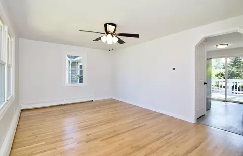 29 Albert St, Chicopee, MA 01020 photo 12