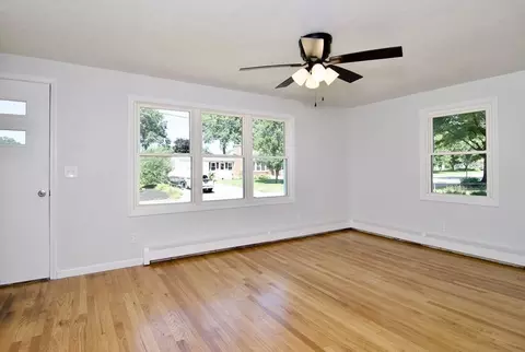 29 Albert St, Chicopee, MA 01020 photo 7