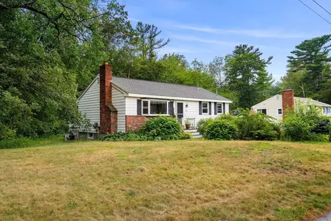 54 Delwood Rd, Tewksbury, MA 01876