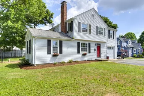 12 Ferncroft Rd, Shrewsbury, MA 01545