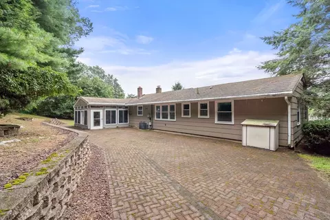 6 Paulette Dr, Danvers, MA 01923 photo 5