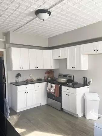 Kitchen - 440 Sumner Ave, Springfield, MA 01108 photo 1 of 4