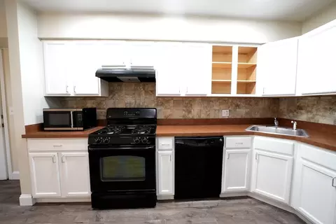 Kitchen - 315 Cambridge St #101B, Worcester, MA 01603 photo 2 of 9