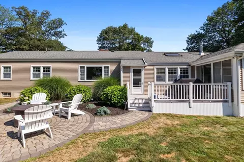 Exterior - 20 Dana Rd, Reading, MA 01867 photo 6 of 9